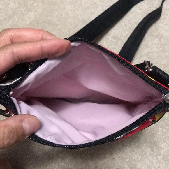 Hibiscus print LeSportsac crossbody bag - Picture 7 of 8